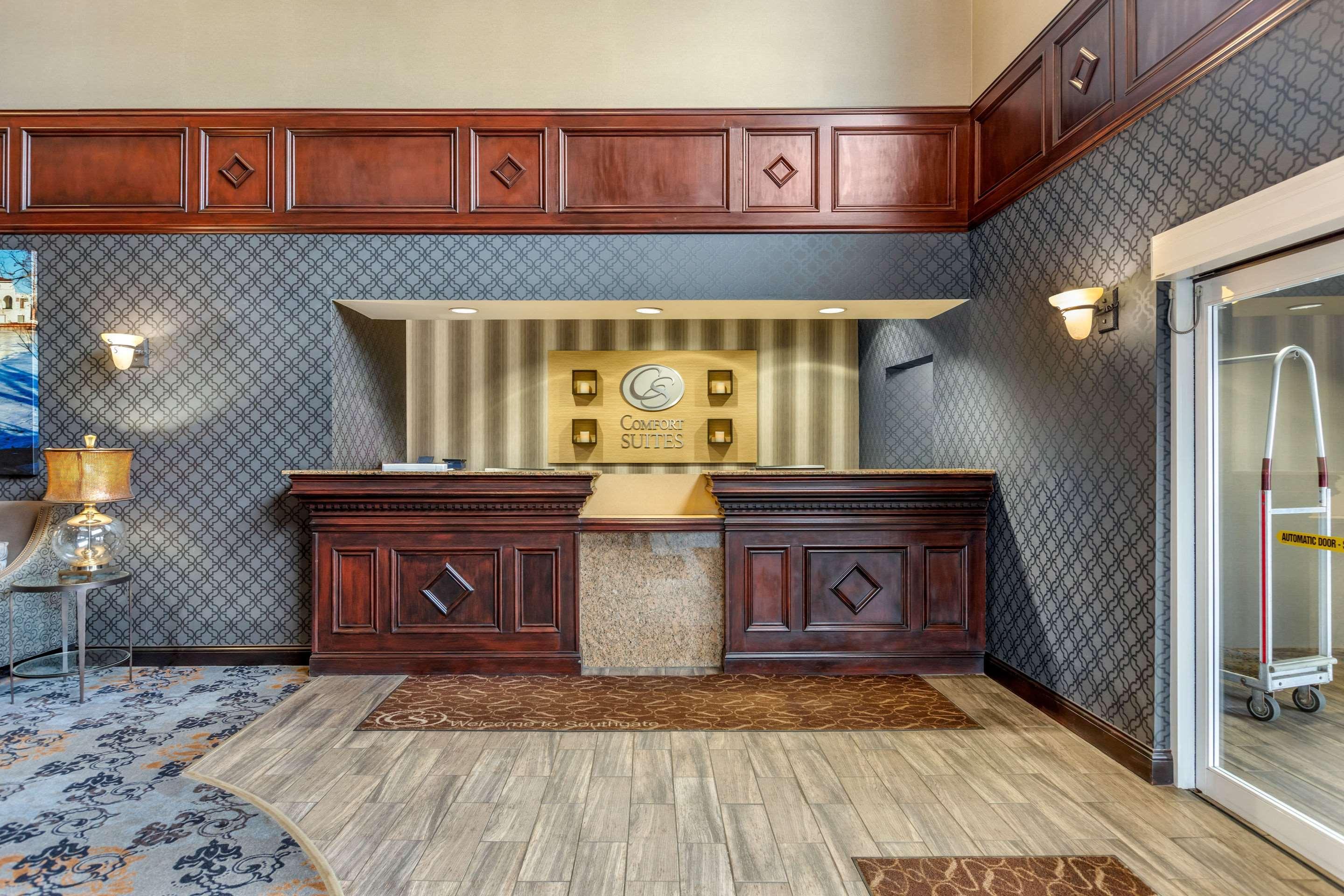 Comfort Suites Southgate-Detroit Extérieur photo
