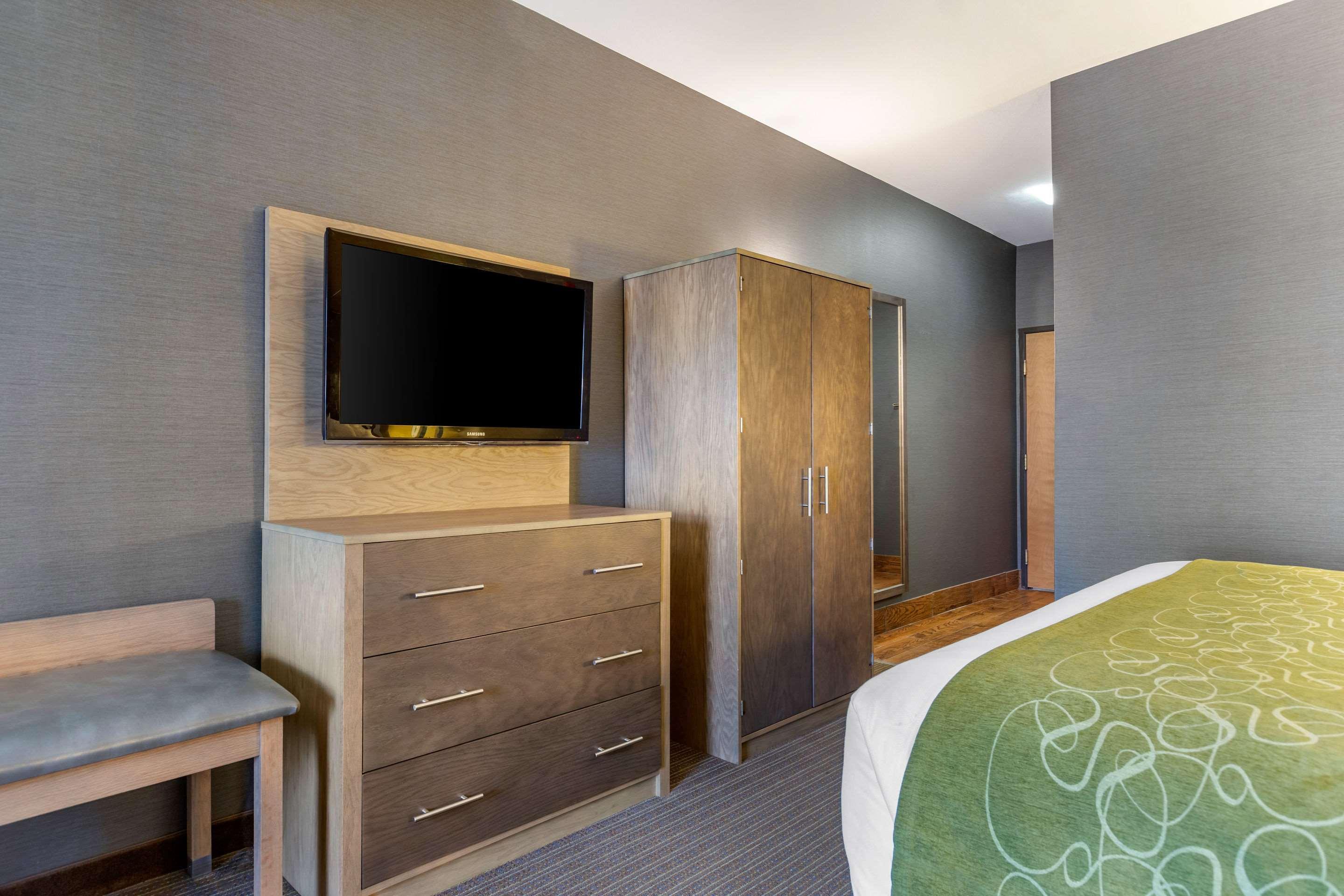 Comfort Suites Southgate-Detroit Extérieur photo